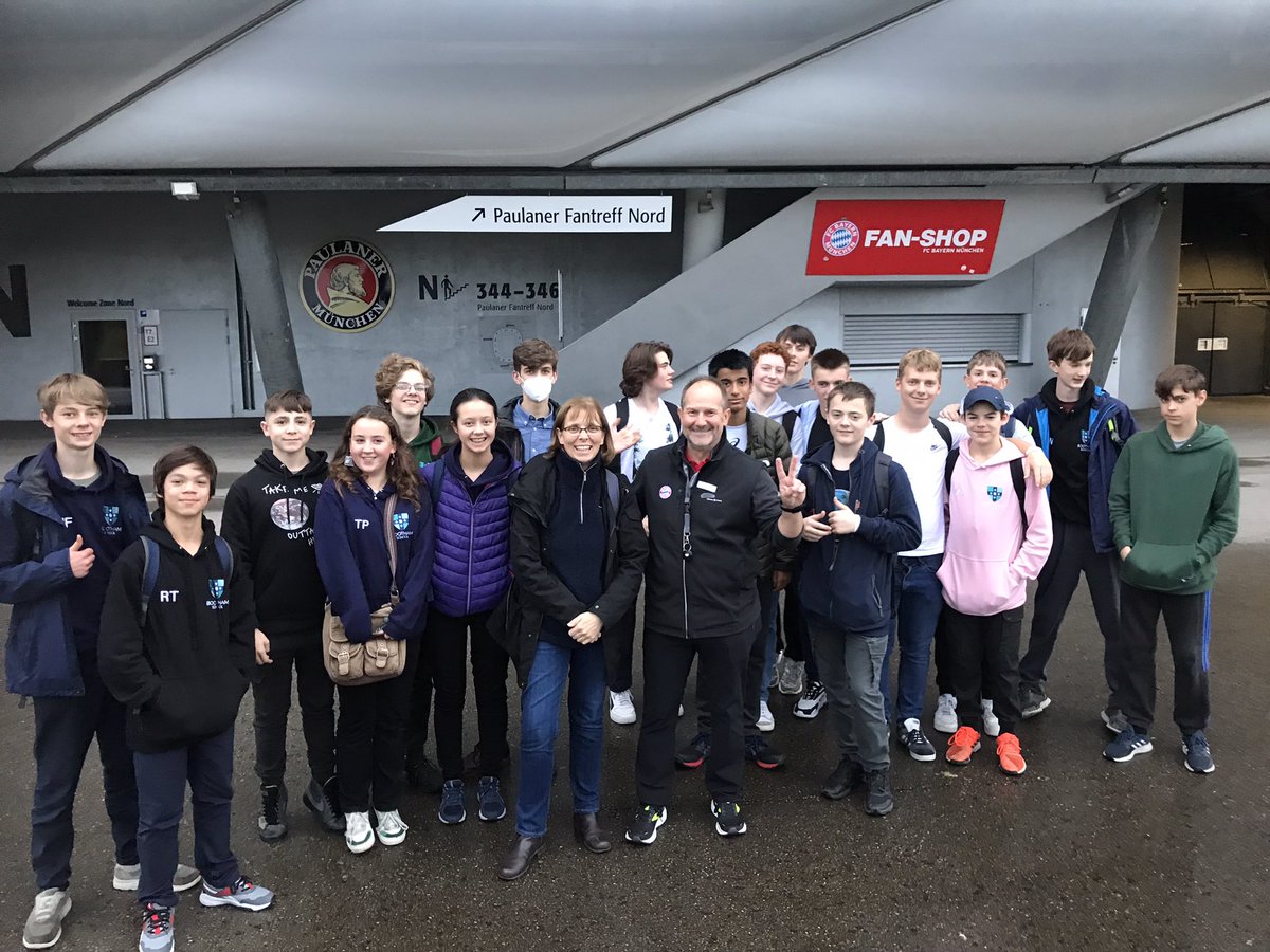 BoothamPeter's tweet photo. @BoothamMFL @BoothamSchool we had a super arena tour with Jorg @FCBayernEN https://t.co/av0pZaodBx