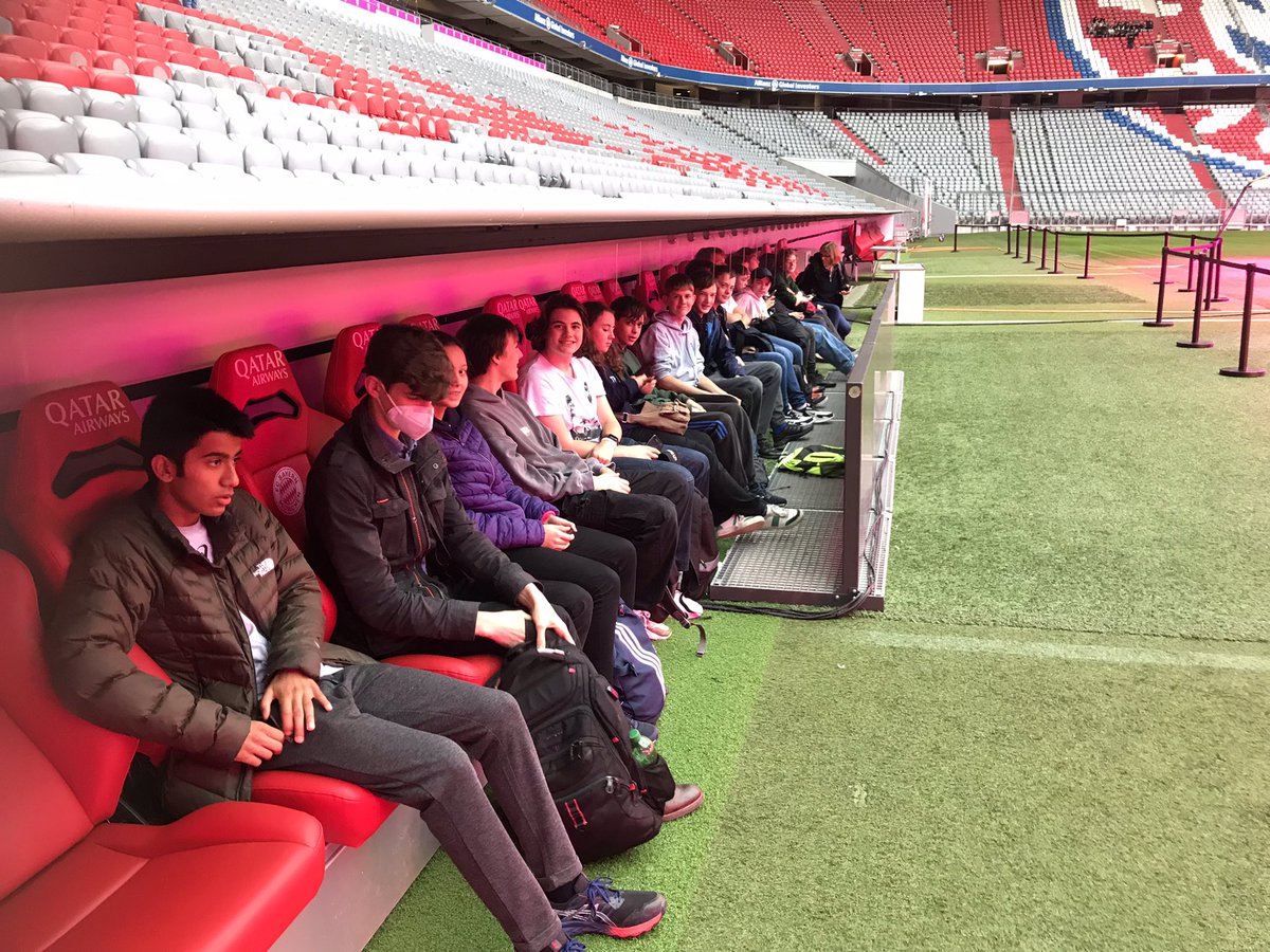 BoothamPeter's tweet photo. @BoothamMFL @BoothamSchool we had a super arena tour with Jorg @FCBayernEN https://t.co/av0pZaodBx
