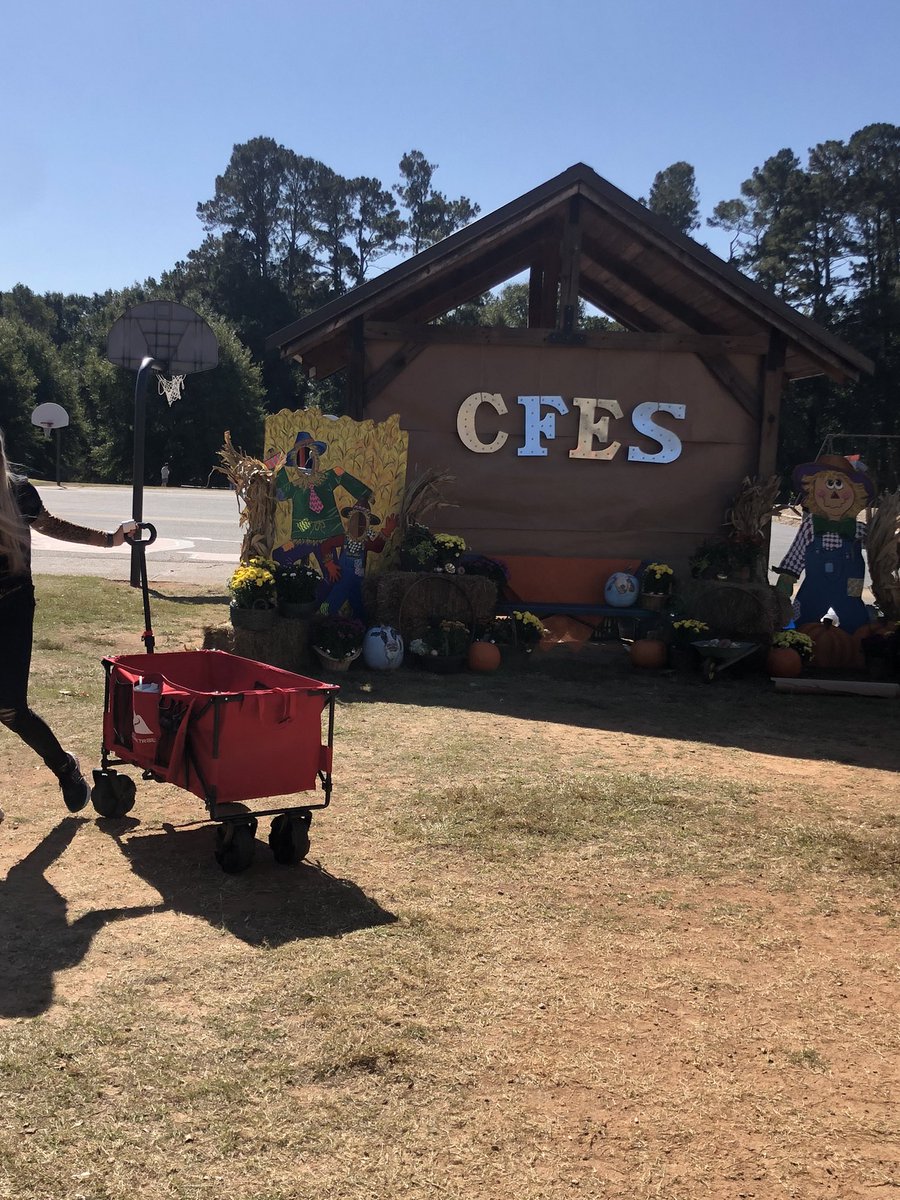 heidiwolfe3rd's tweet photo. Fall Festival prep is underway! Eek!! @CFESmustangs https://t.co/iRzJiEJeYc