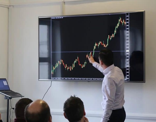 RuddyCane's tweet photo. It' been a long time coming, it's not how far it's, it's how well is it, join me, the end of this season is all most over but our lives will not be over, well if you want to know you can still invest and earn cash to spend this December, it's all about earning🌱 your 9% to 10% https://t.co/pXUlg0a69T
