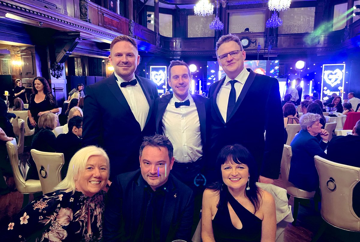 A wonderful evening celebrating: A renal pharmacy team and patient charities working in partnership for the kidney community . Finalists at #NHSWalesAwards2022 <a href="/Brown_ie_Chris/">Chris Brown</a> <a href="/PophamKidney/">Popham Kidney Support</a> <a href="/dafjames11/">Daf James</a> <a href="/SwanseabayNHS/">Swansea Bay NHS</a>