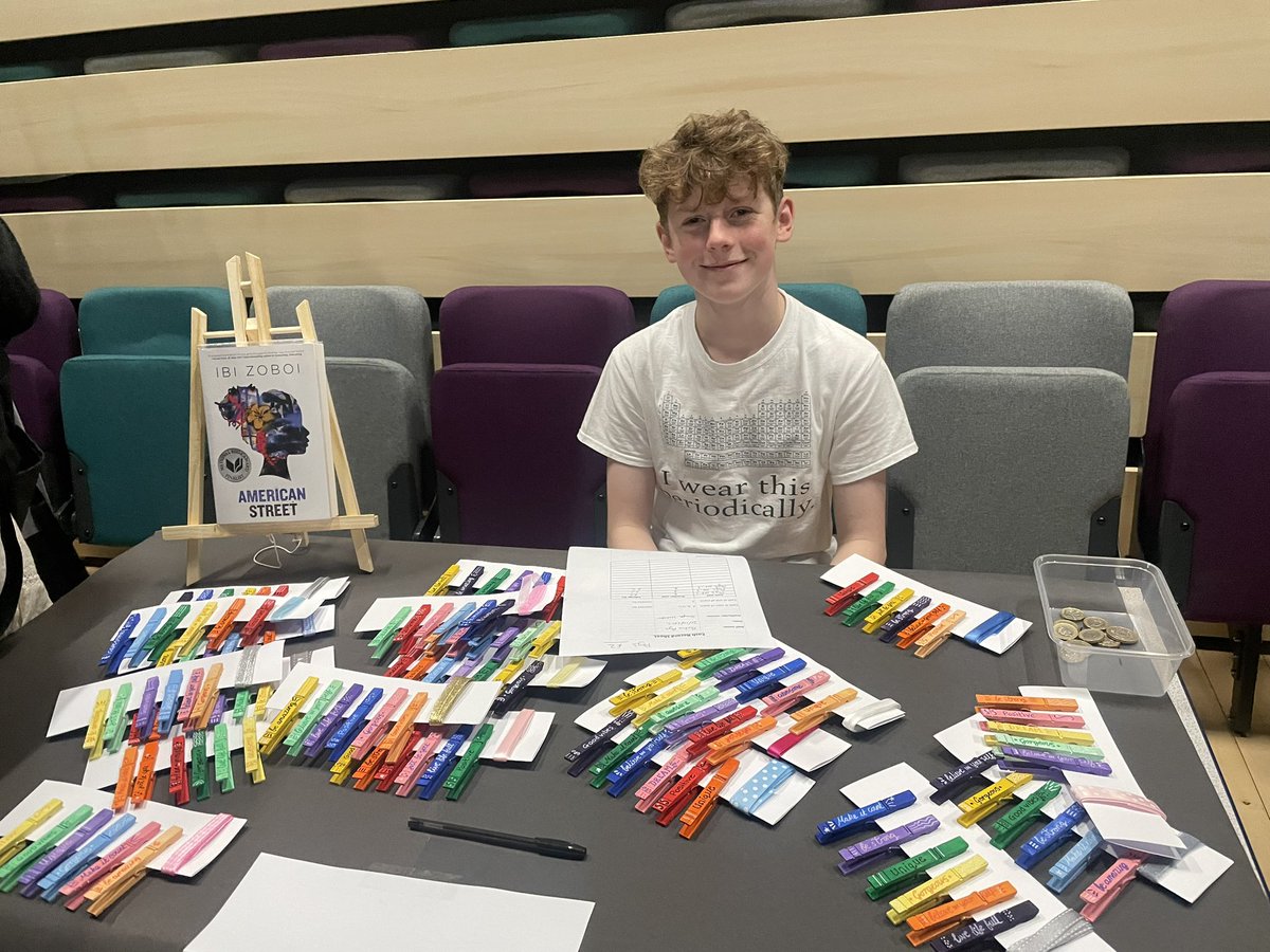 What an amazing Diversity Fair! Did you spot some of our key reads on diversity dotted around? All can be found in our lovely new library! #Diversity <a href="/SharplesEnglish/">SharplesEnglish</a>