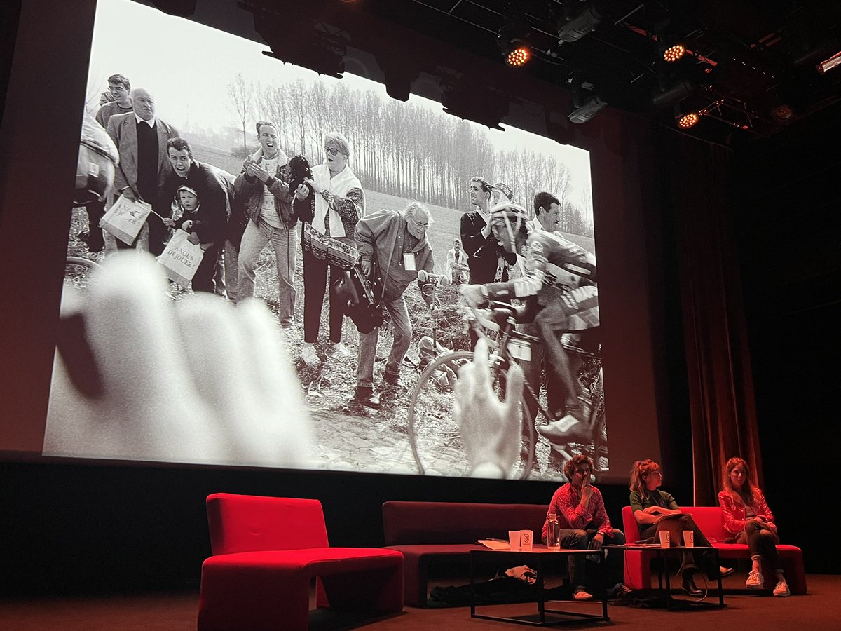 La <a href="/webscam/">LaScam</a> au <a href="/PodcastParis/">Paris Podcast Festival</a> : en compagnie de <a href="/CamilleJuzeau/">Camille Juzeau</a> et Fanny Dujardin l’ami @antoinechao rend un bien merité hommage à Yann Parenthoën grande figure trop vite oubliée de la création sonore