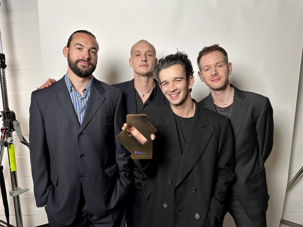 How fast the night changes 🥹🥹

The 1975 (<a href="/the1975/">The 1975</a>) make it 5/5 Official Number 1 albums with #BeingFunnyInAForeignLanguage   🏆

Congrats to Matty, George, Ross and Adam 💙 #The1975 #BFIAFL