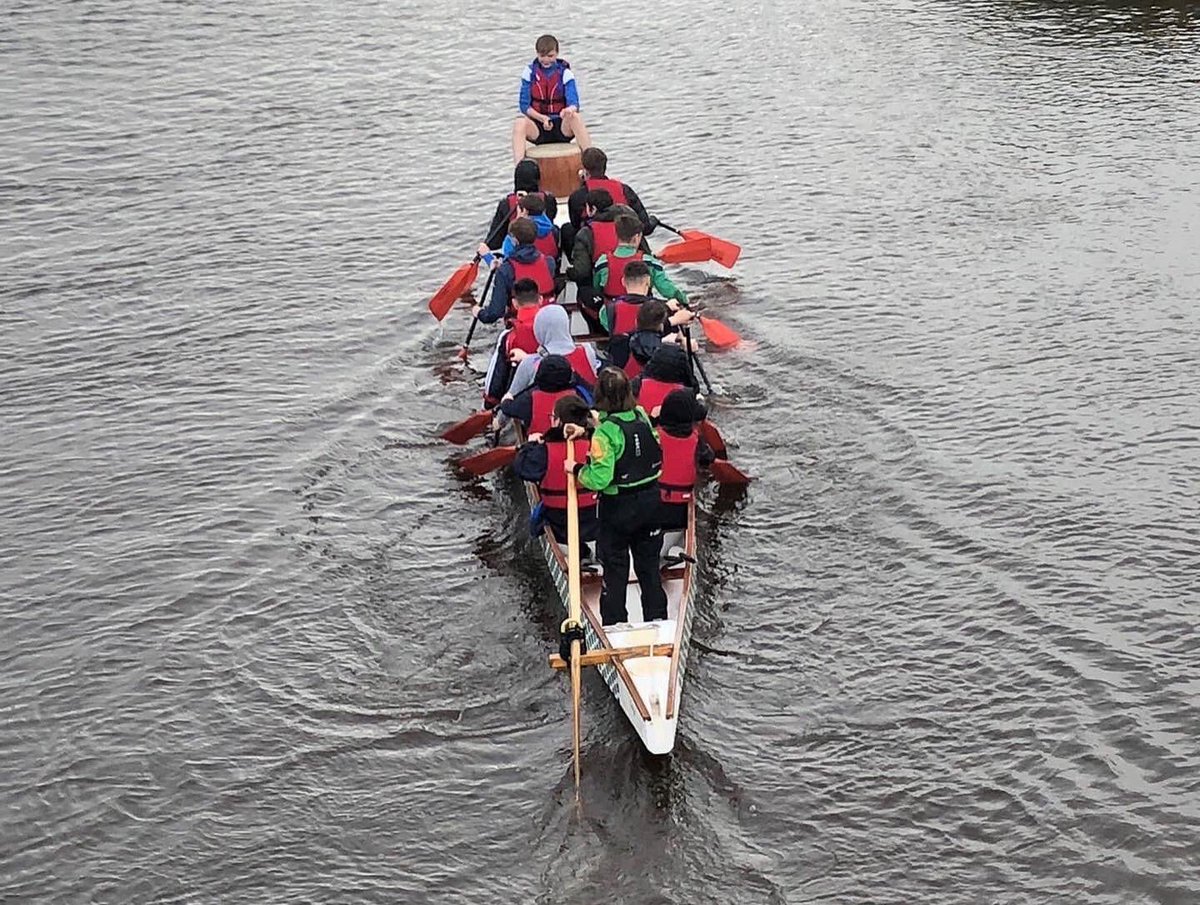 Doing some dragon boating this morning in Carlow Town with St. Mary's Knockbeg College.
#dragonboat #carlowsportspartnership #idba