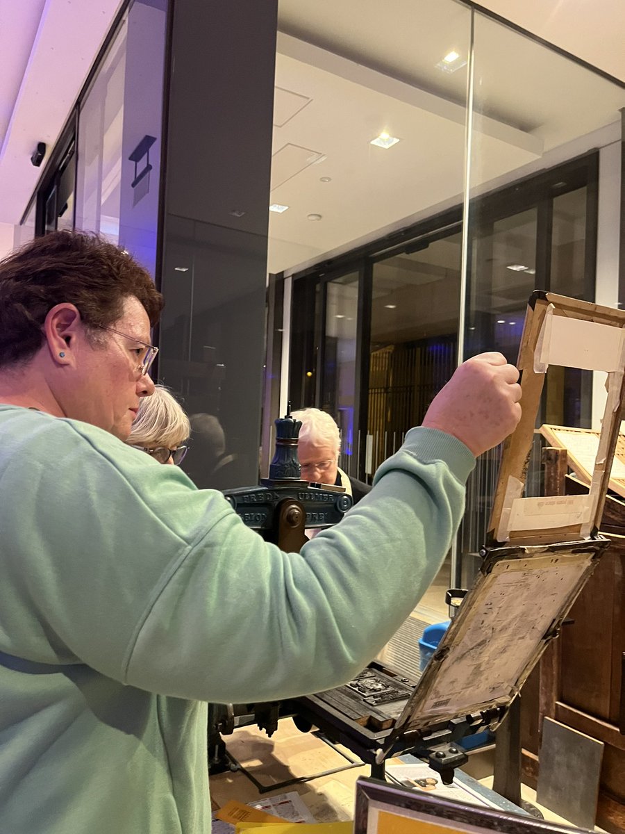 willaurason's tweet photo. We had a great time at the @bodleianlibs #LibraryLate #SensationalBooks with embossing, calligraphy, printing, and edible Bod paper! https://t.co/GomXLgina2