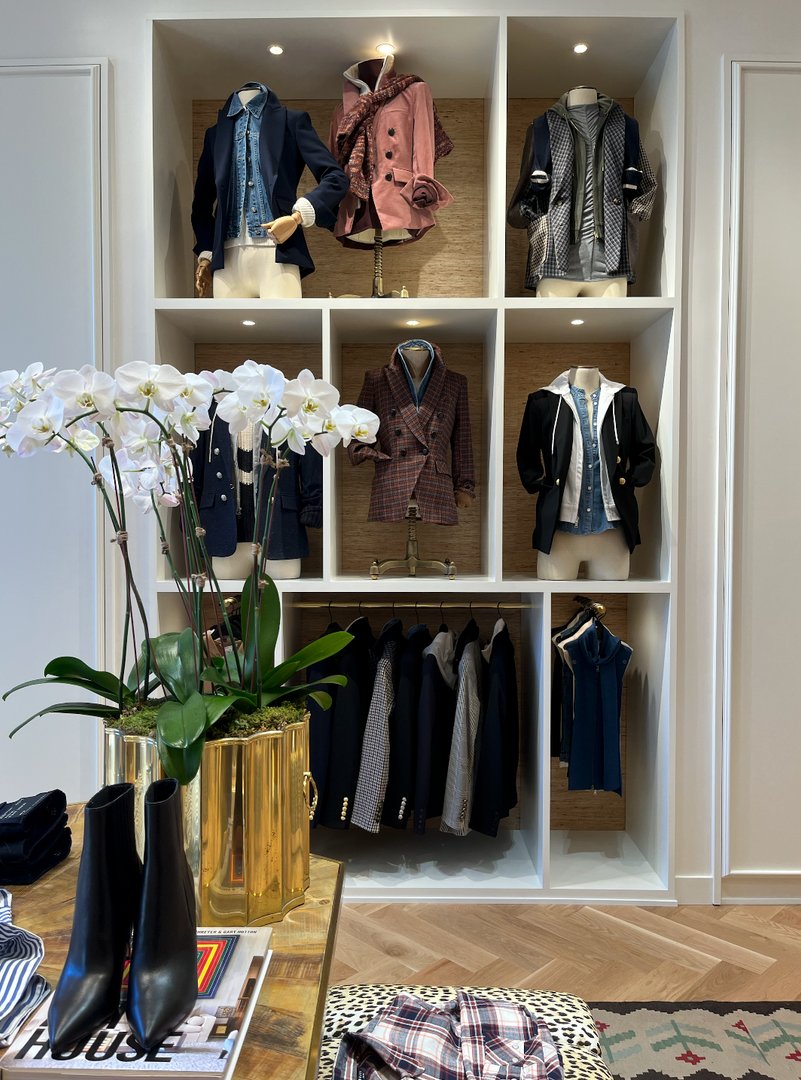 Suburban Square tweet media