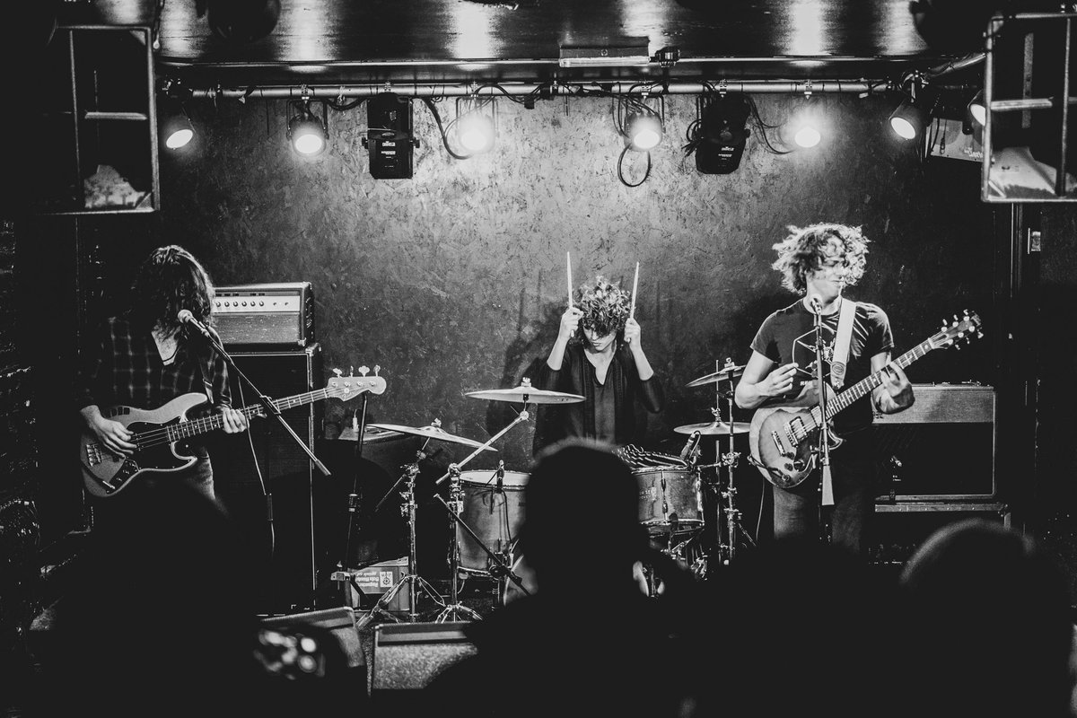 Jealous Nostril's 2nd ever gig at the Black Heart in Camden this week! 🎸🔥 Full gallery coming soon 📷 for @Live4everMedia @JealousNostril @BorrellMusic @Jack__flanagan @ELLiSDband @Theblack_heart #johnnyborrell #jackflanagan #ElliSD #NewMusicFriday #jealousnostrilband