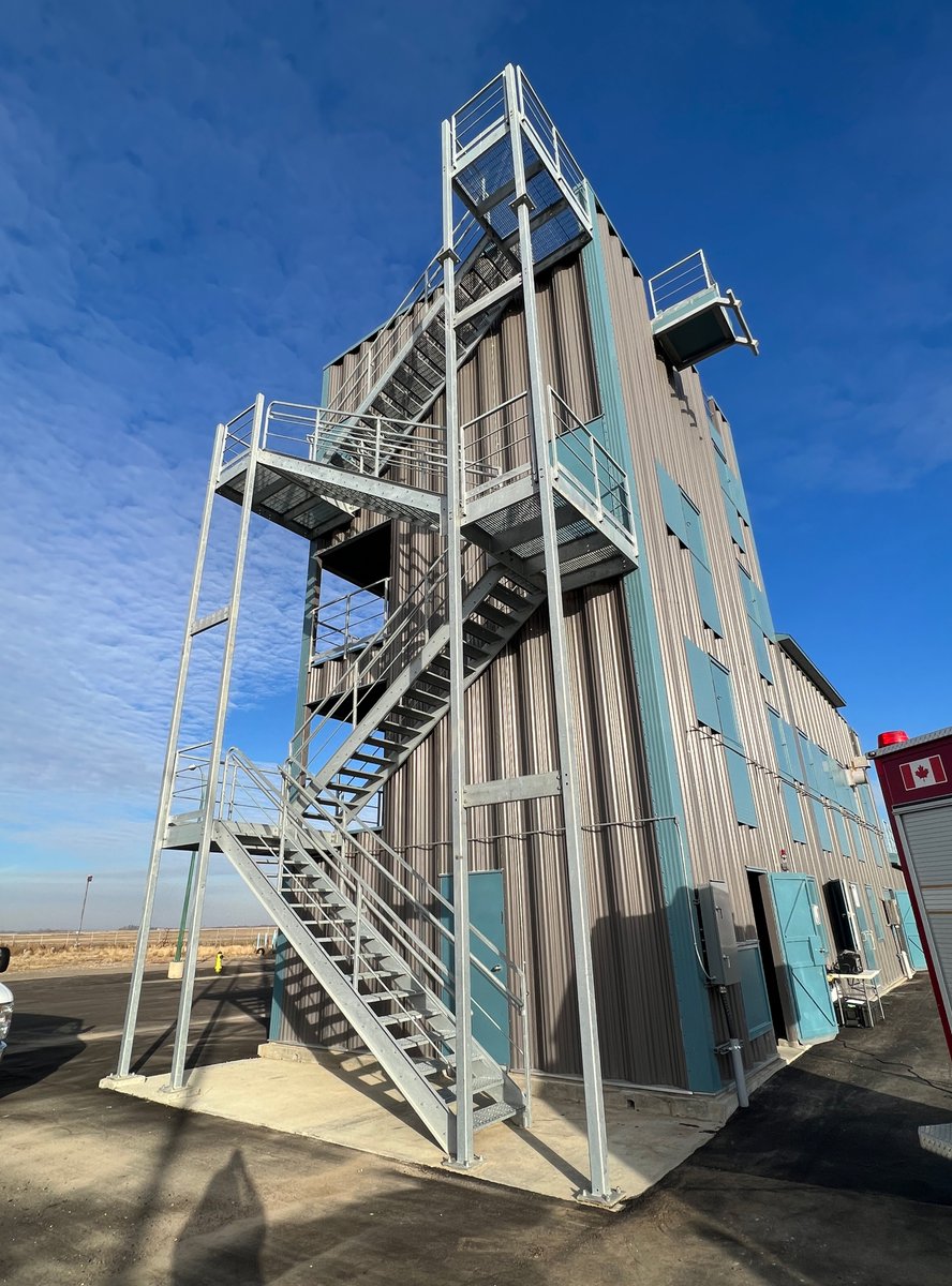 BEHLEN_IND's tweet photo. #Behlen was present during the Manitoba Emergency Services College's unveiling of their new Burn House ๐ฅ This is a critical training facility for firefighters during their education. We are proud to be a part of this fantastic project! ๐#BuildwithSteel #BestoftheBest https://t.co/xcRLVpPQgT