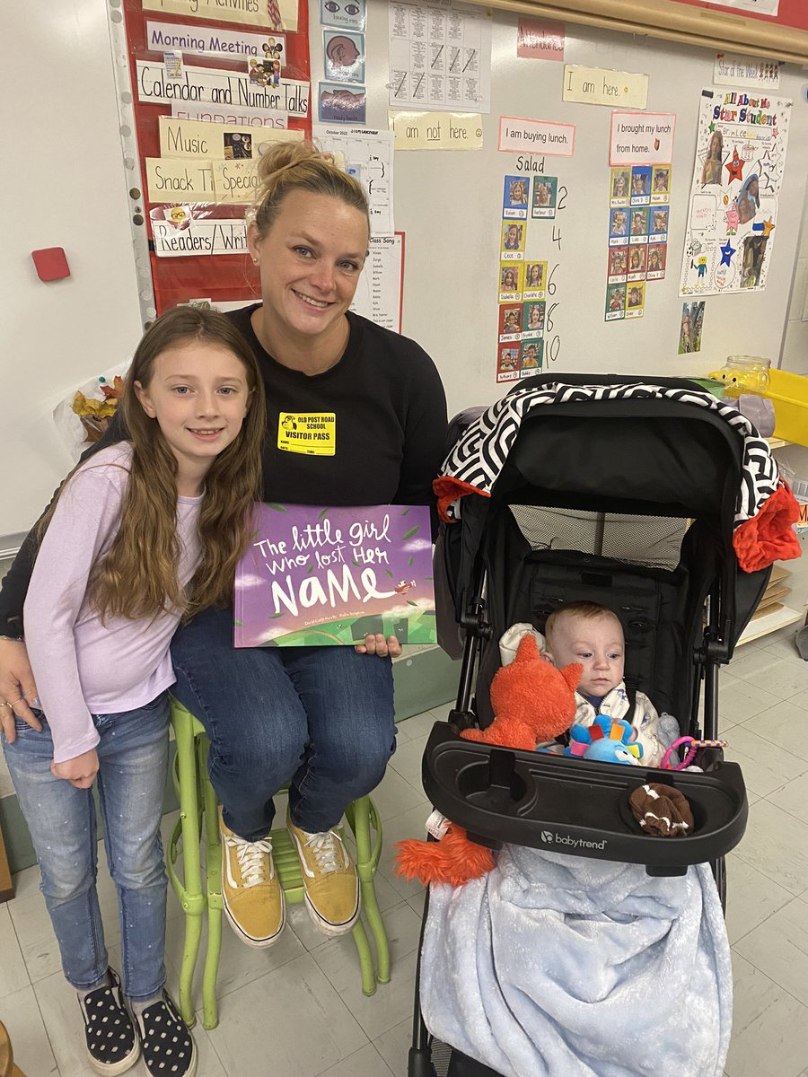 MrsHunterRoom7's tweet photo. How exciting to have Mom and baby brother in to our class to share a favorite story during a Special Week!  ❤️ 📖 @oprschool What a proud and happy experience! https://t.co/wGuGSuAaFh