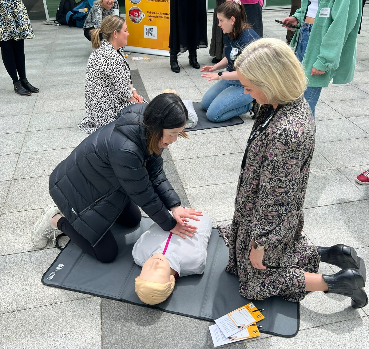 StJohnNZ's tweet image. Great to have so many people learning the 3 Steps for Life this #Shocktober ❤️

Get your booking in for a free course at stjohn.org.nz/what-we-do/com…

#restartaheart #shocktober #cpr #community