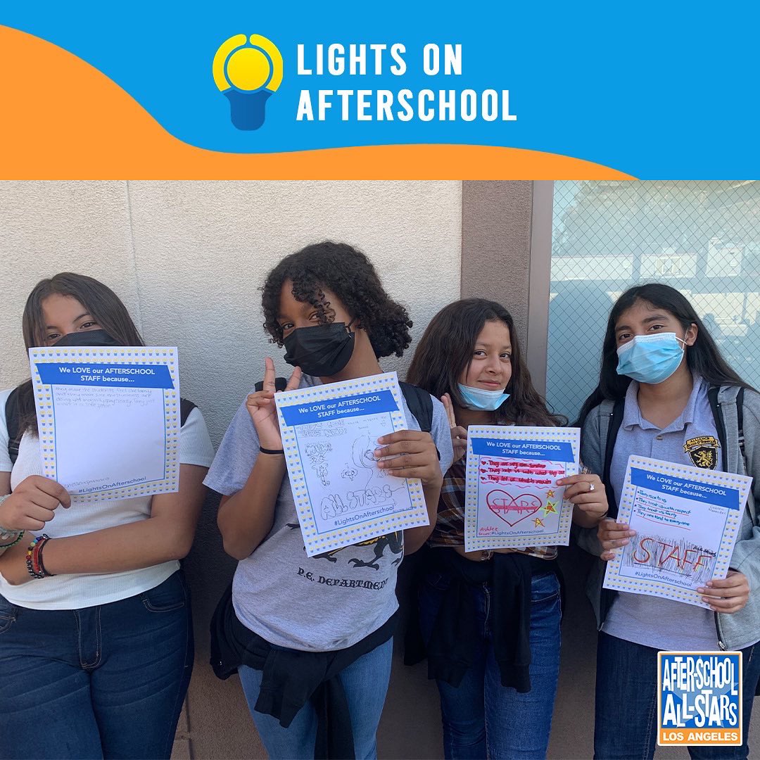 ASASLosAngeles's tweet photo. The Lights On celebration continues 🎉
💡 Our stars accepted the #LightbulbChallenge by @afterschool4all !!
💙 Multiple #ASASLA sites celebrated #LightsOnAfterschool with activities that allowed our stars to express why they love afterschool.
#FundAfterschool #AfterschoolWorks https://t.co/d8harbEe2B