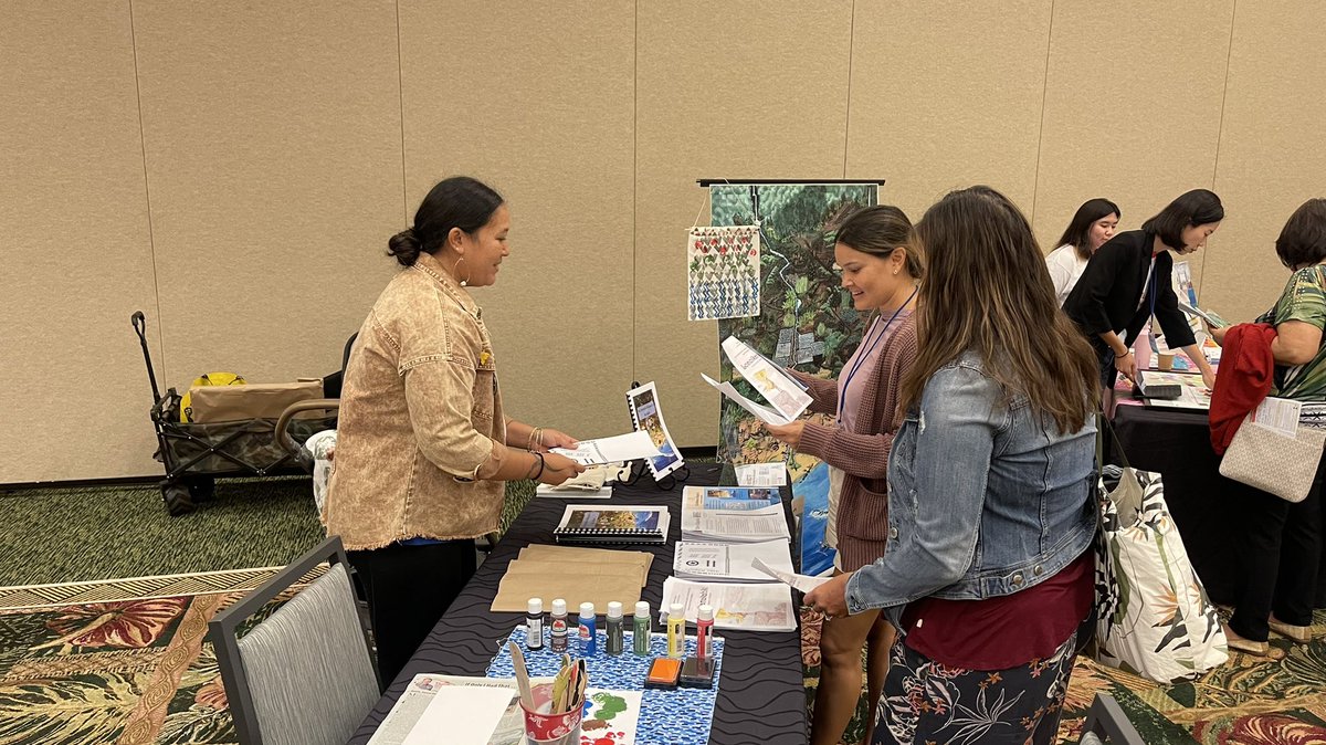 Learn about ahupua’a system and the Makahiki season at Makahiki Stamping in the Ahupua’a station. #sotf22 #earlychildhoodplayground <a href="/KSNews/">Kamehameha Schools</a>
