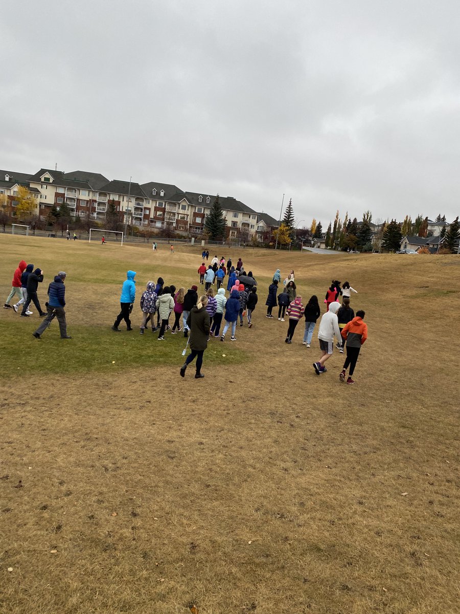 BPSHawks6's tweet photo. Gr 6 Ss participated in a Walk for Wenjack during their Phys Ed class to honour Chanie Wenjack’s legacy and to raise awareness of the true history of residential schools. #BPSHawks6 #BPSHawksLearn #WeAreCBE #dosomething #BPSHawksPE https://t.co/QddVRYaMno
