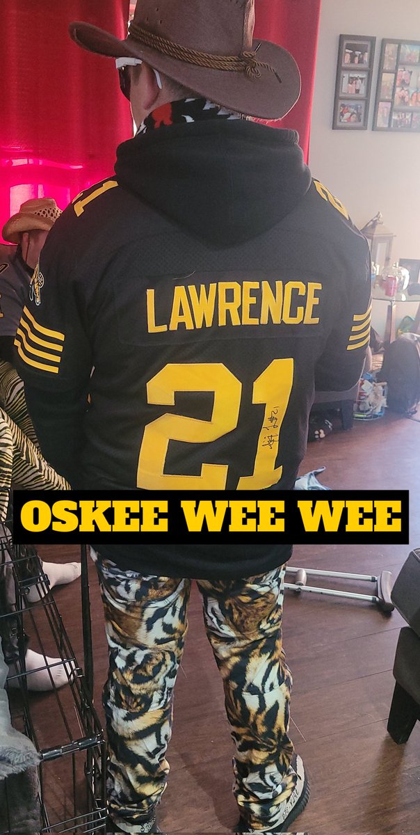 Brian_Donn's tweet photo. Let's get this W Boyz!!!  @Ticats @Simoni_Lawrence @stillpos @jake_wright32 https://t.co/IAFAXd9Ruw