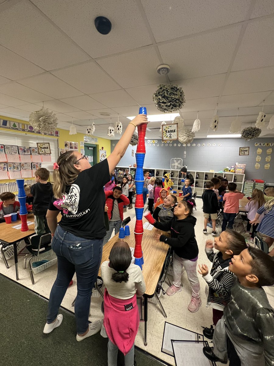 MsKellysKinders's tweet photo. Today we built towers to explore the law of gravity! Our scientists worked with @MsOgburnKinders class to collaborate and show how gravity pulls their tower down once it falls. Their faces show every emotion they felt while building the towers! @spiritbelieves @carrieadevaney https://t.co/8R31QXDcAL