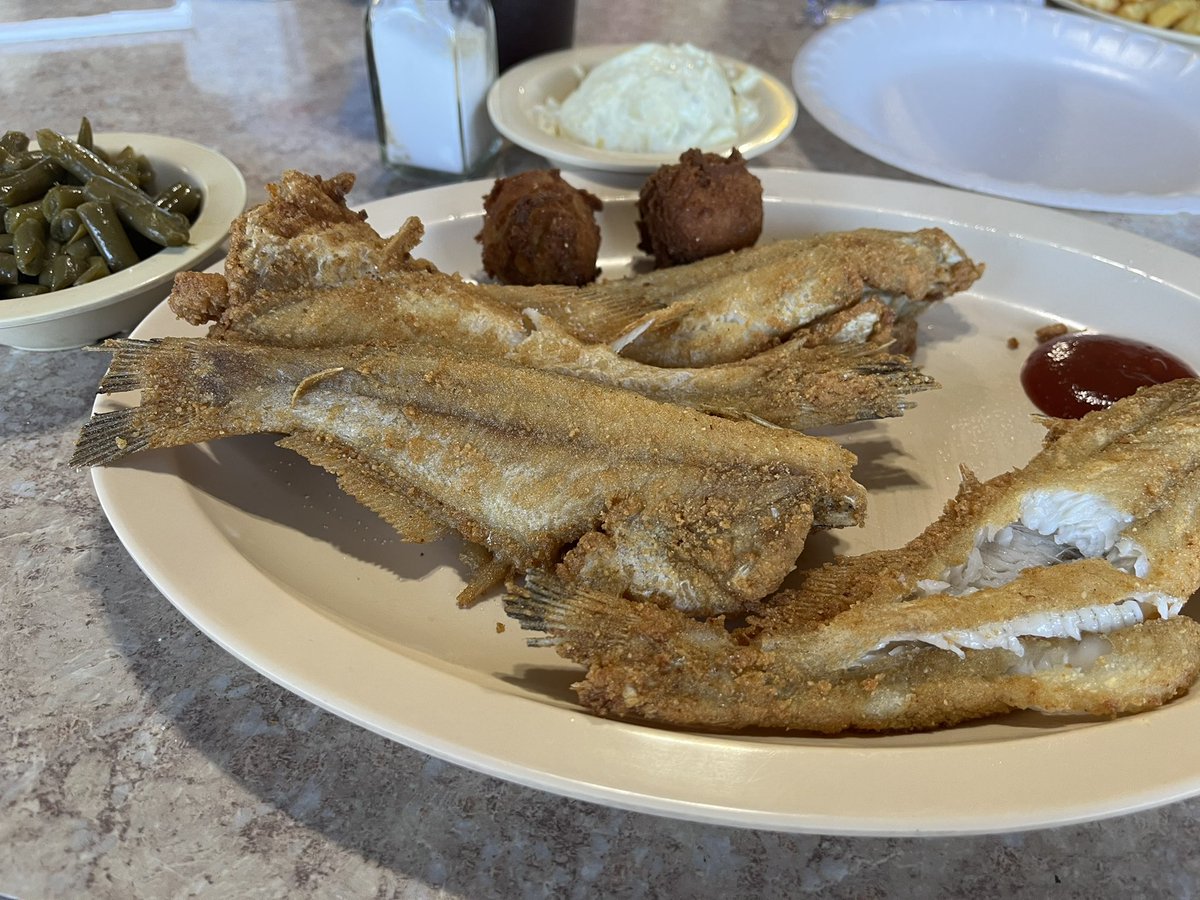 AnthonyDasher1's tweet photo. Apologies for always tweeting my supper when I come here. But can’t help it. #Sandras. https://t.co/N0BhupHdKg