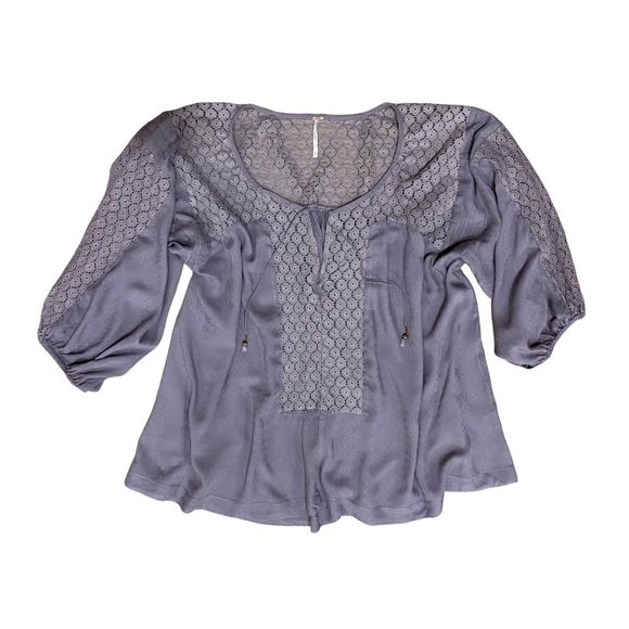 KMoonwillow's tweet photo. So good I had to share! Check out all the items I'm loving on @Poshmarkapp #poshmark #fashion #style #shopmycloset #freepeople #lulus #chicos: https://t.co/BZbjElmFfo https://t.co/vPspUaIwDH