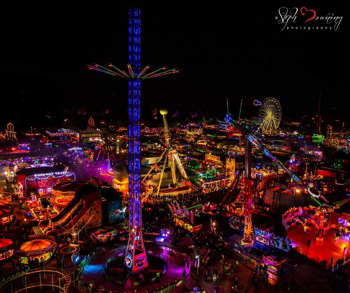 Anyone else thinking "this time last week" We cant believe its nearly been a week since the fair left Walton Street, but in the coming weeks plans for the 2023 event will start being made.

Meanwhile heres some stunning artistic photography by local photographer Steph Downing