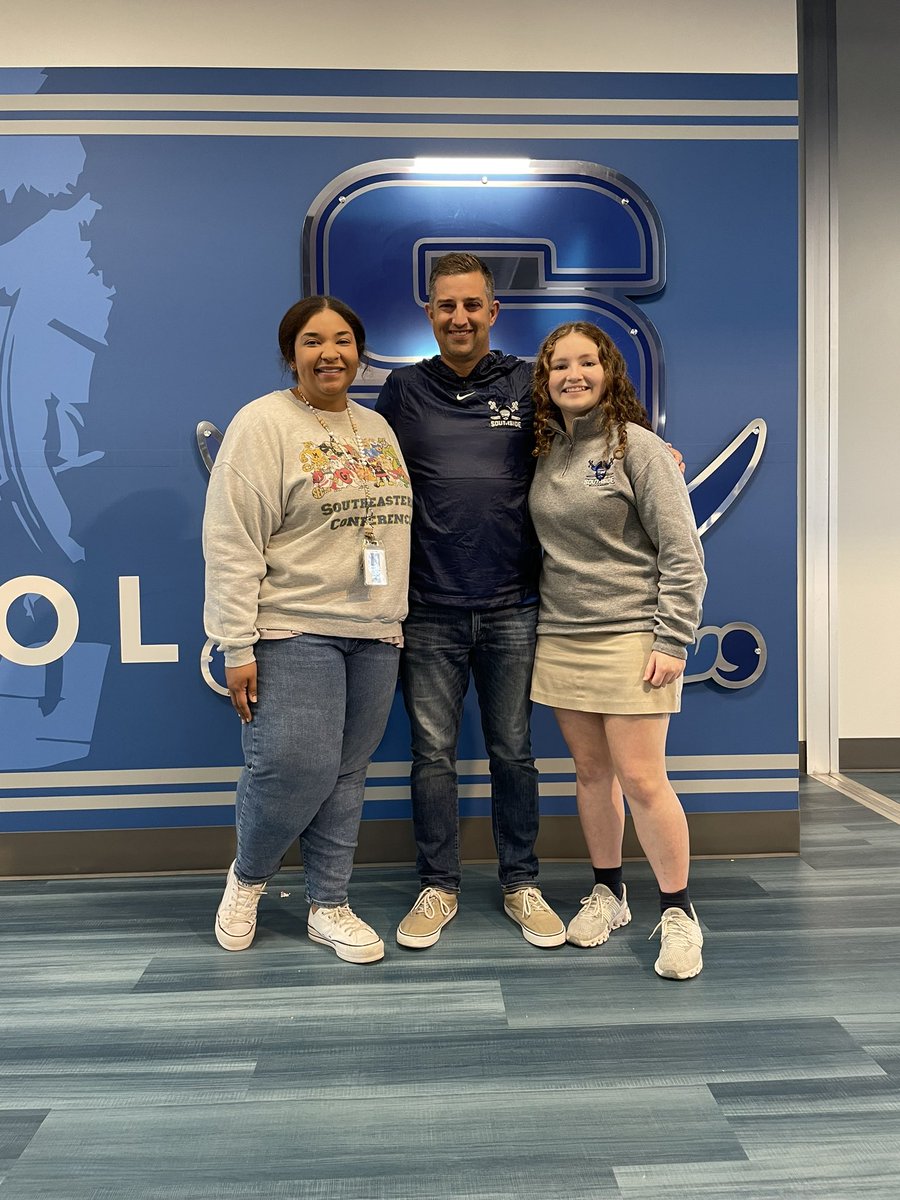 2022-2023 Student of the Year

Sadie Foster