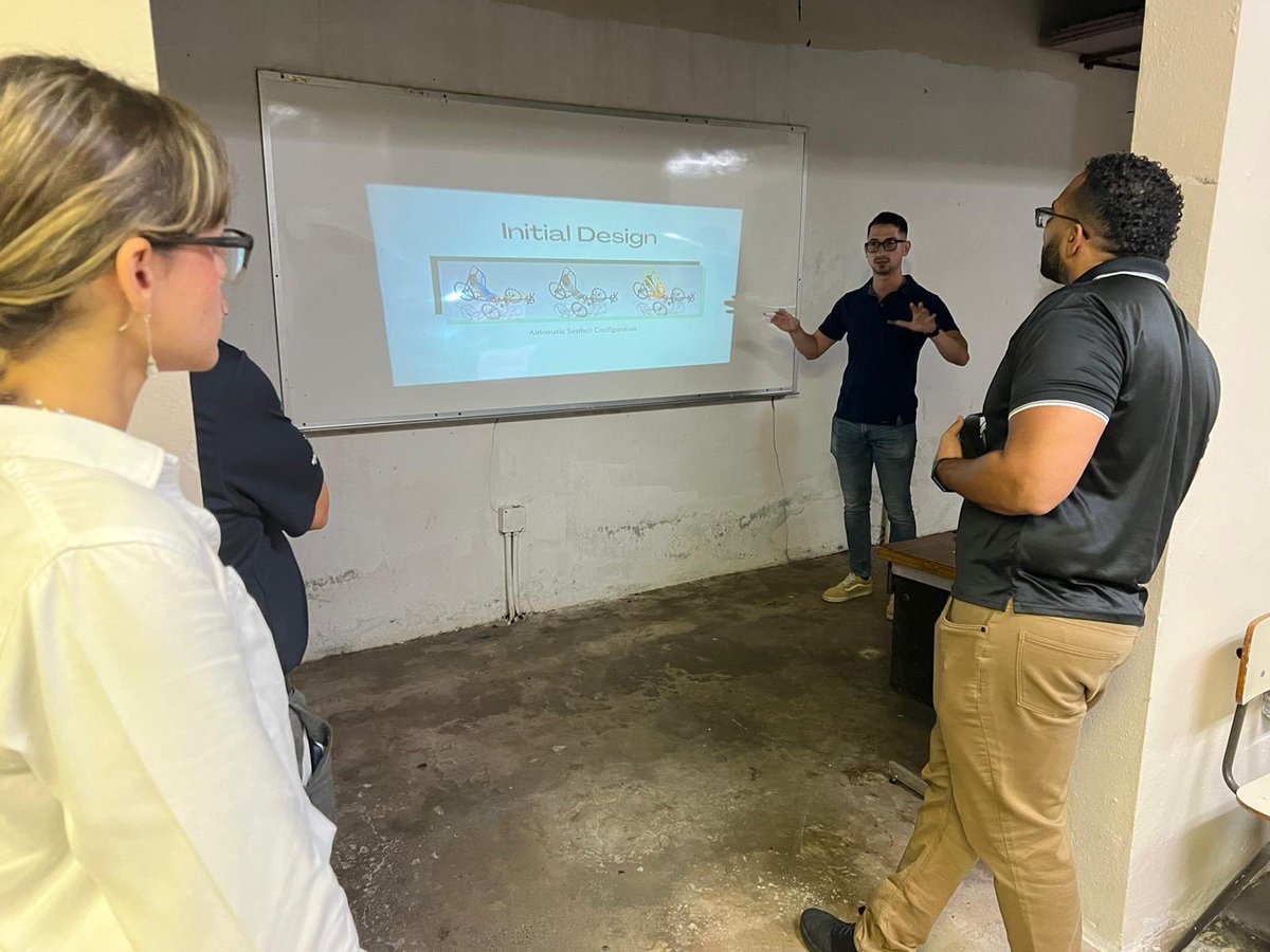 HpvcUprm's tweet photo. Last Wednesday, part of our team had the opportunity of welcoming Boeing to our workshop. We showcased our past HPV and even shared some of our new ideas for this year's vehicle. Many thanks to Daniel R. for the opportunity to enrich our knowledge and give feedback on our design! https://t.co/YAezs8ZXi2