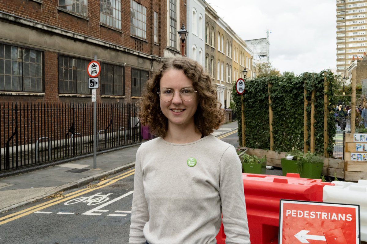 CllrNathalieB's tweet image. Devastated to hear that the Mayor will be ripping out the school street scheme around Chisenhale Primary School on Monday. 

This scheme was designed to protect our borough's children from air pollution and cars. 

A shameful and irresponsible act.