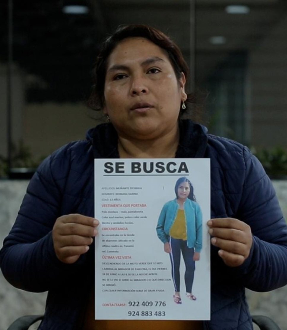 KatheSotoT's tweet photo. La sra Sandra, mamá de Xiomara, viene buscando a su hija todos los días. Con sus propios recursos se ha movilizado varias veces a Lima. Solicita apoyo a las autoridades y prensa en la difusión y búsqueda.

Mañana @MuDesaparecidas estará en Platón en #Ica. Ayúdennos a encontrarla. https://t.co/xhOyDFWgPW