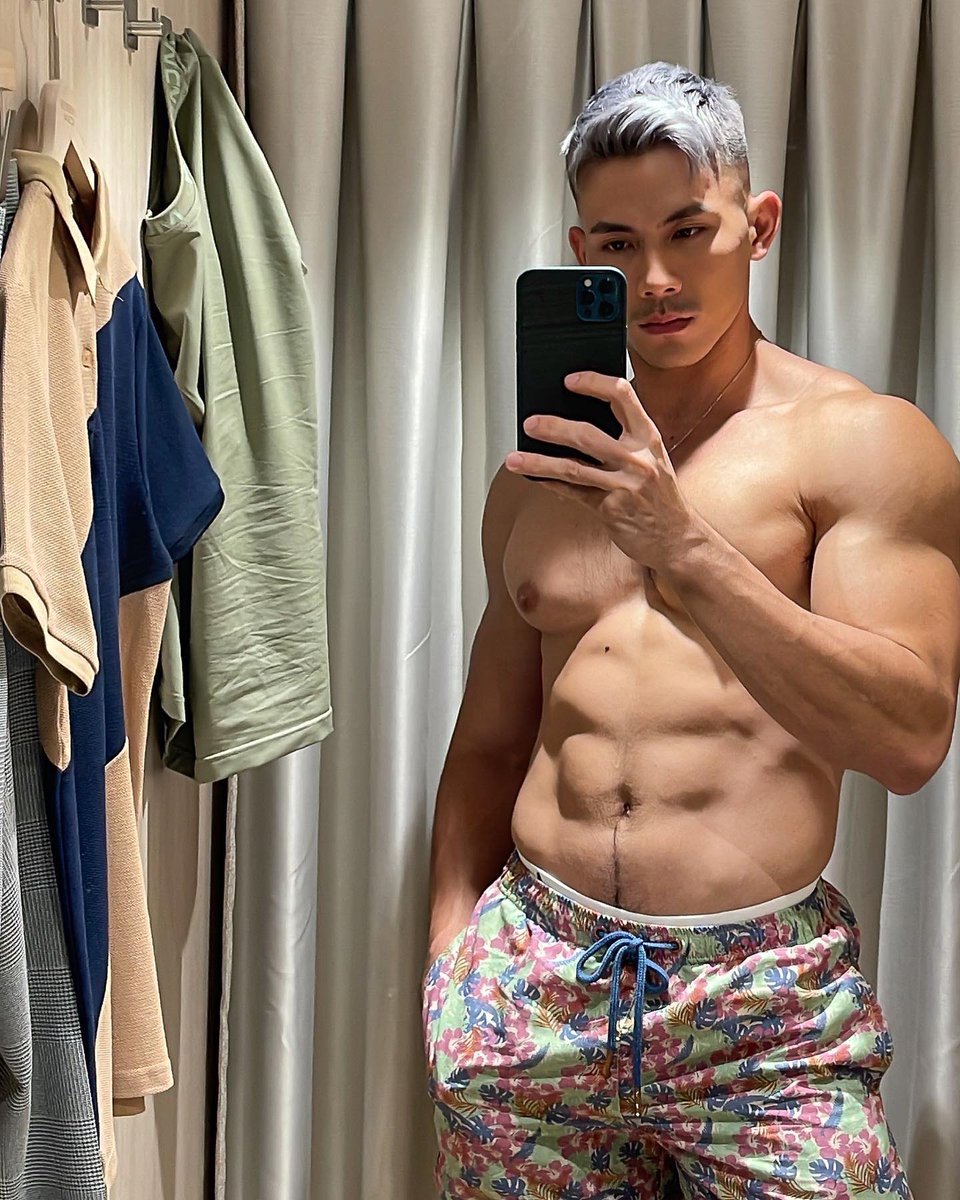 Mathew-Leigh on Twitter: "Posted @withrepost • @seven_nguyen56 Why not🤪?"