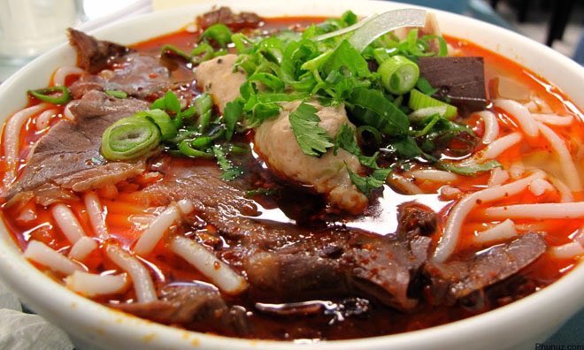 grovymango's tweet image. vietnamese ppl win soup season i fear . just look at the material , even without mentioning pho