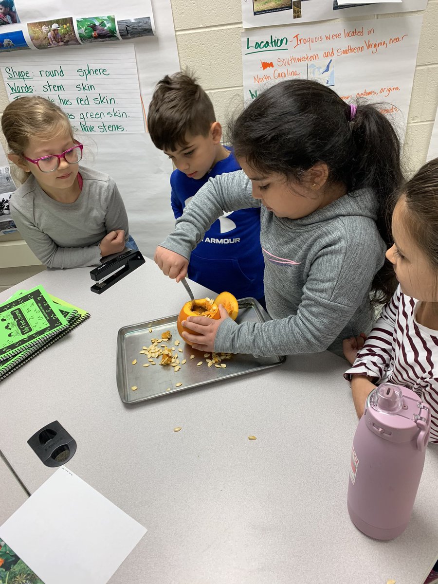 drmona0115's tweet photo. Experiments, lead to more English language and topics to write about! Pumpkin volcanos (4th grade) and exploring the inside (1st grade). #enagement #ell @FCPSRegion1 @WolftrapES @FCPS_ESOL https://t.co/DD2Ada9yNt