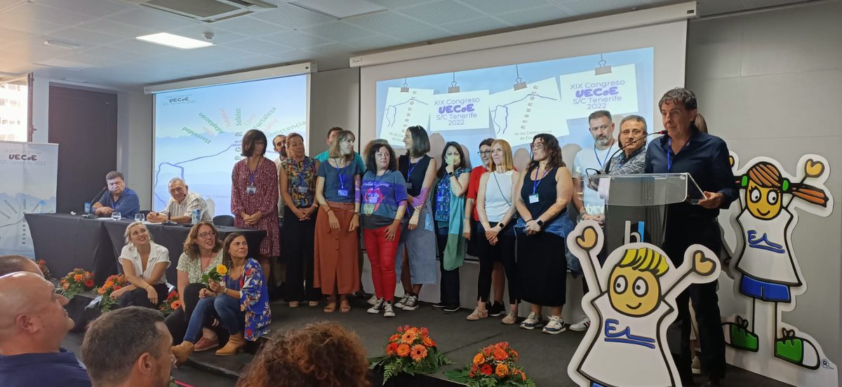 Miquel_R_C's tweet photo. El cooperativisme d'educació valencià acollirà el 2024 el 20è Congrés de la @UECoE3 Hui a Tenerife @LA_UCEV n'ha assumit el compromís al #19CongresoUECoE i una 🌹ha estat la consigna amb què encetem el camí per continuar reivindicant el nostre model d'escola #SomCooperativa https://t.co/hwm1IKSEuU