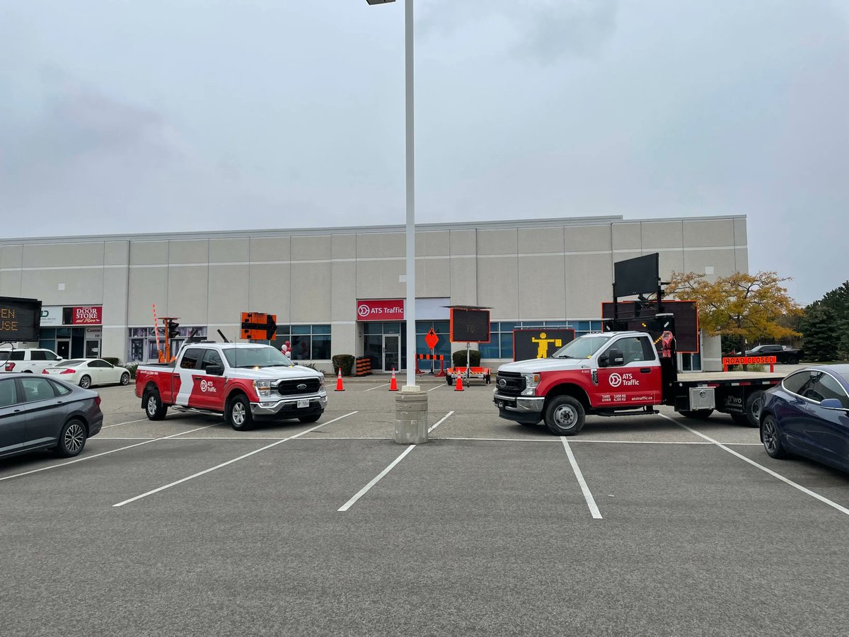atstraffic's tweet photo. We want to thank everyone for attending our Ontario Open House yesterday! Thanks to the Mississauga Team for all their hard work putting this event together!
#construction #ontario #mississauga #safetyforward #traffic #roadsafety #trafficsafety #road #canada https://t.co/cSNVoJpjUW