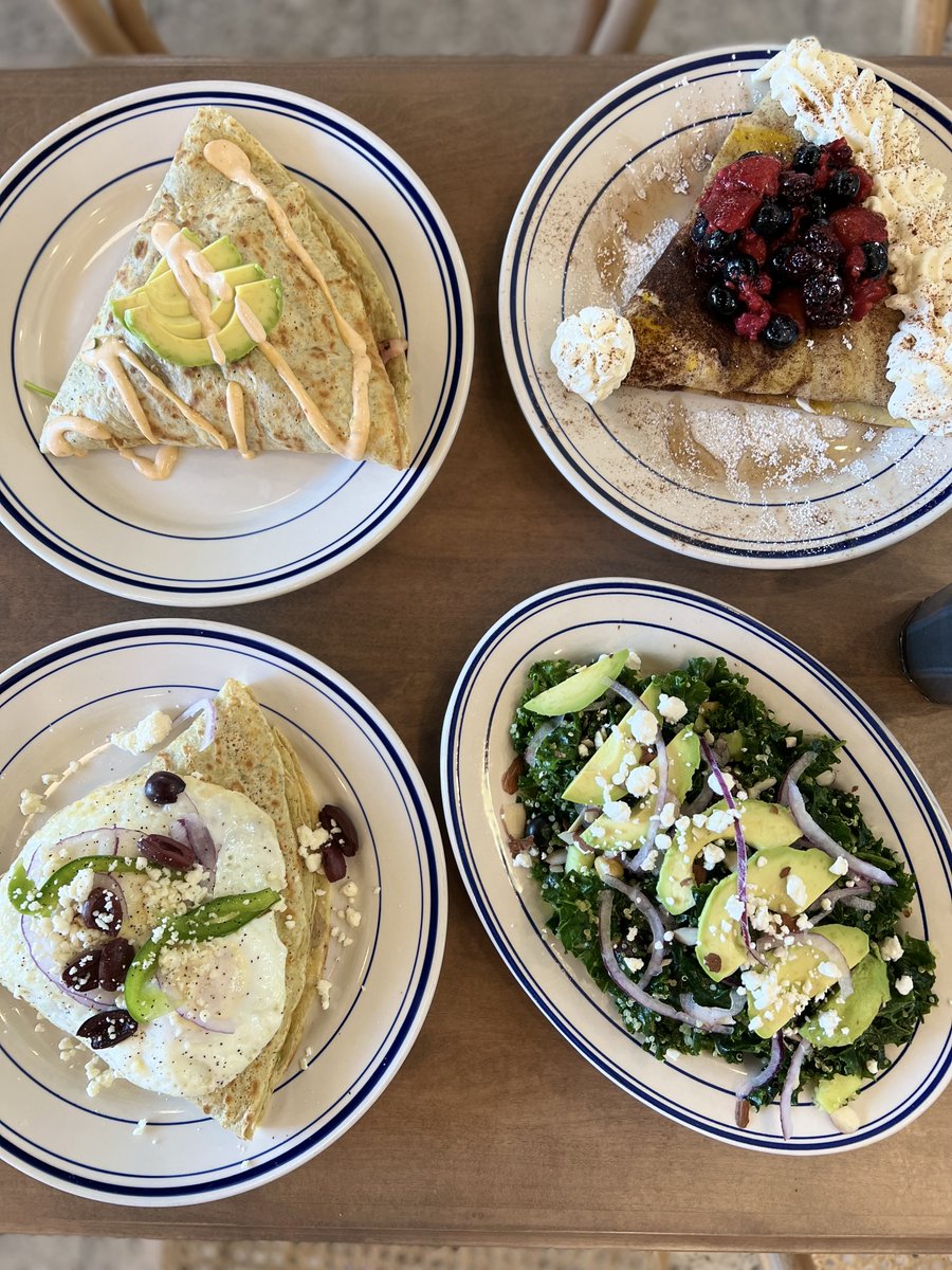 TheSplinterGrp's tweet image. We had so much fun with Chef Brett and local influencers @offlineraleighdurham @michellelieats @cravingcarolina sampling  @presscccdurham's amazing coffees, chai teas, and crepes!  We also got a sneak peek 👀 at some new dishes on the fall menu – coming in November!