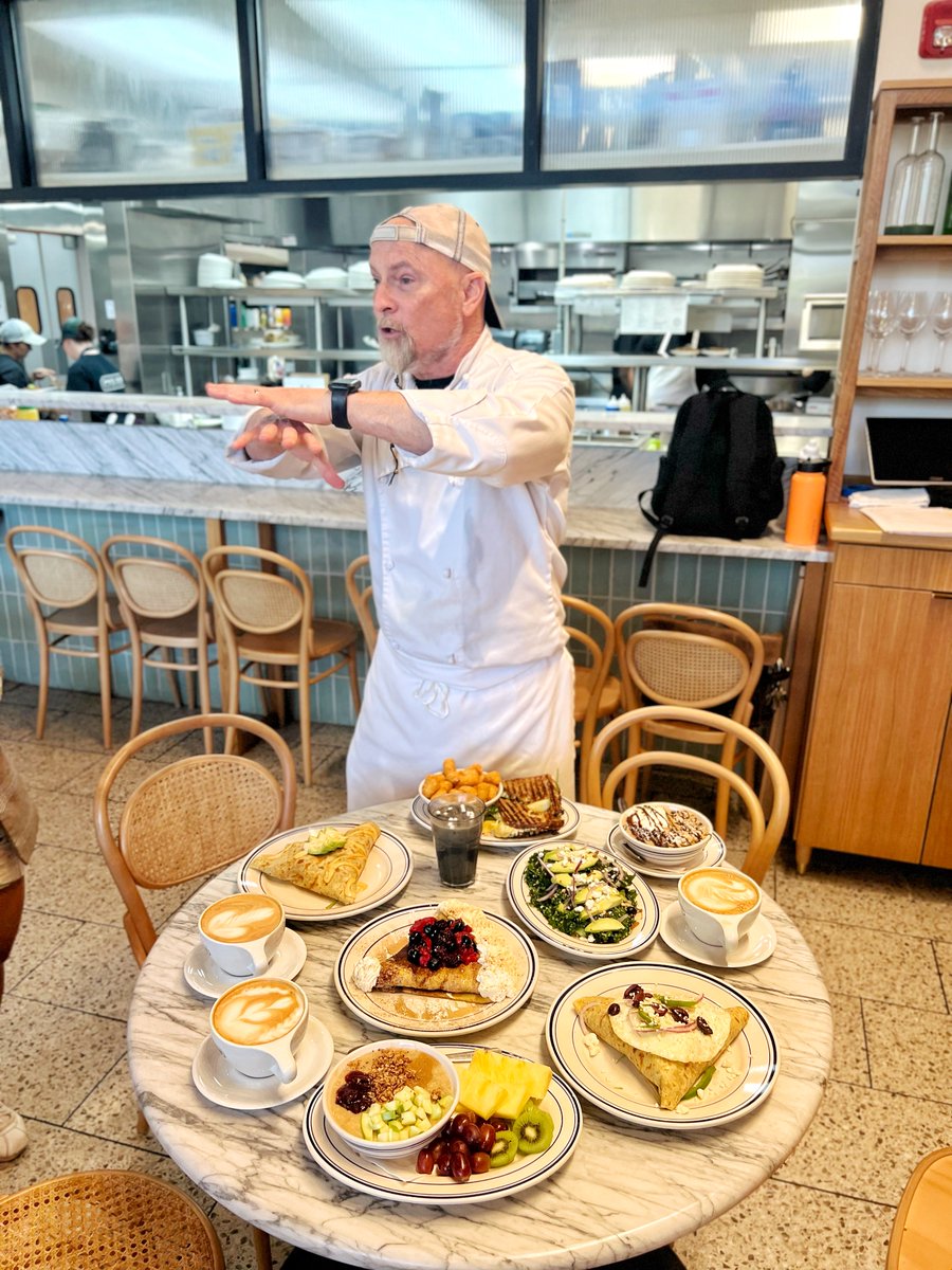 TheSplinterGrp's tweet image. We had so much fun with Chef Brett and local influencers @offlineraleighdurham @michellelieats @cravingcarolina sampling  @presscccdurham's amazing coffees, chai teas, and crepes!  We also got a sneak peek 👀 at some new dishes on the fall menu – coming in November!