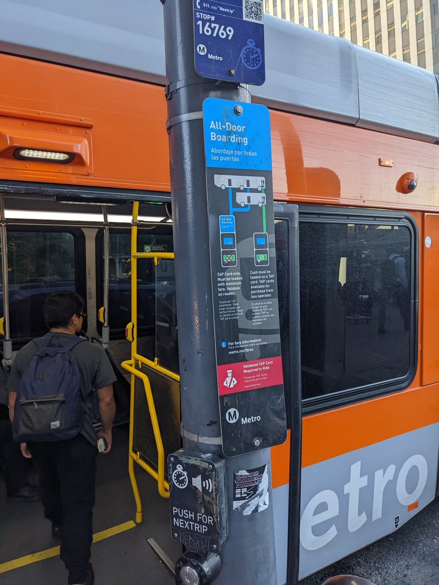 ColinParent's tweet photo. Look at that! The @metrolosangeles bus rapid transit routes have all-door boarding! This lets more riders board faster, making a faster trip for everyone. 

@CirculateSD called for this for @sdmts in our #FastBus! report. 🚀🚌 https://t.co/6iudVFW7j1 https://t.co/UM8Vw9feJl