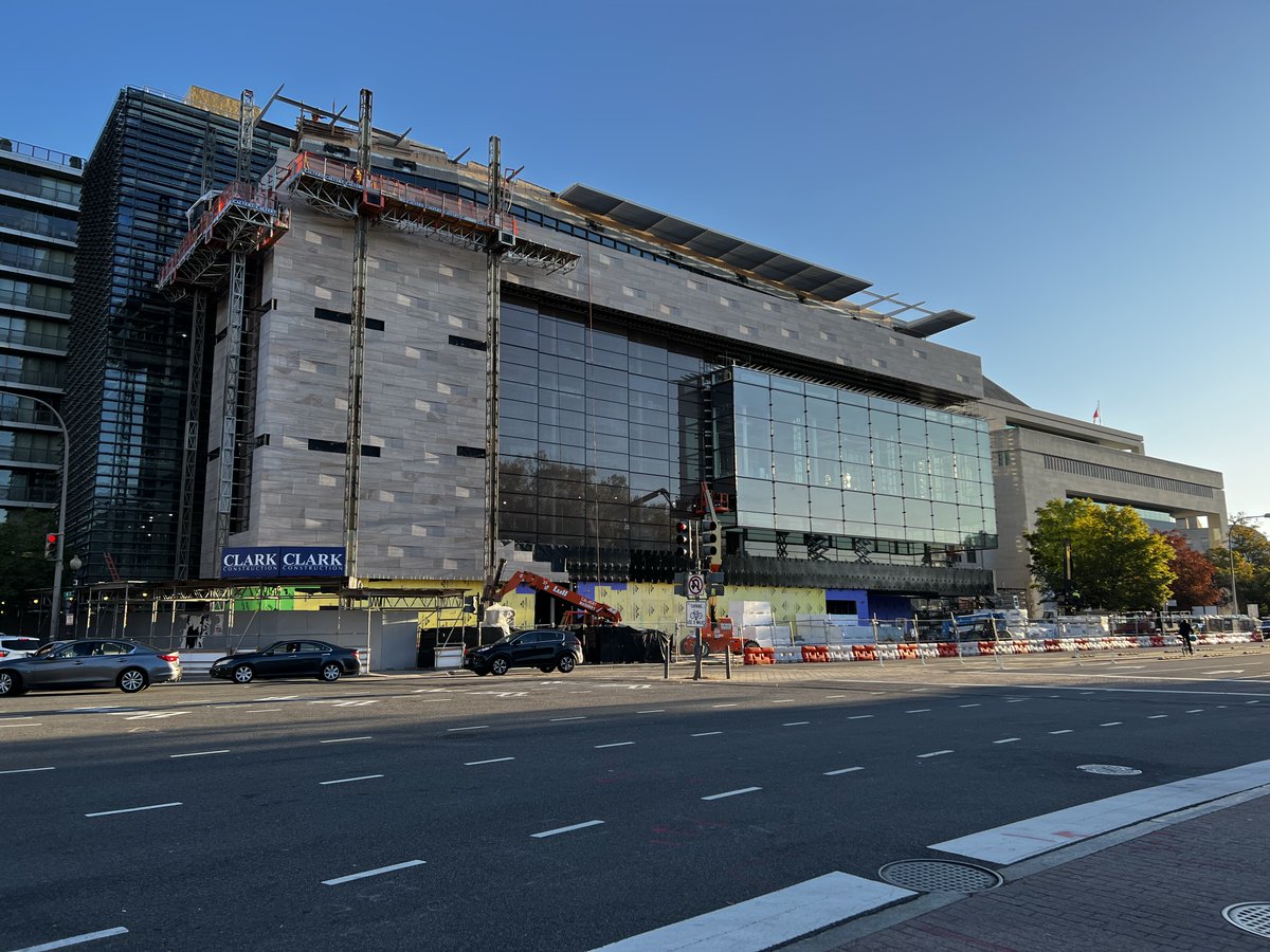 BTreeStudios's tweet photo. We stopped by @JohnsHopkins's 555 Penn Avenue yesterday, we can't wait for everyone to see the finished building next fall!

@SmithGroup @wspusa @LERA_Engineers @ClarkBuilds https://t.co/uu0Eu3pJFo