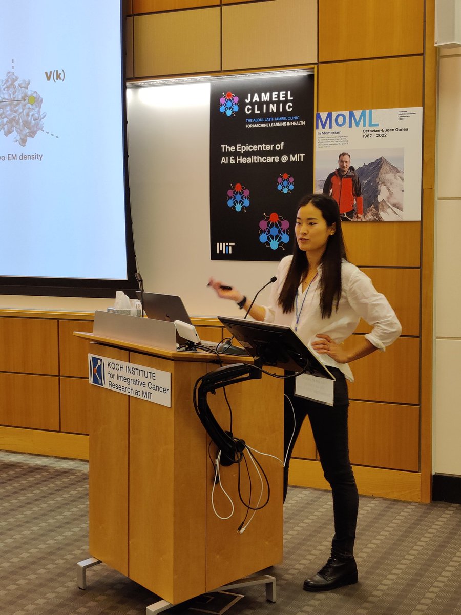 HannesStaerk's tweet image. Beyond excited to have professor @ZhongingAlong presenting her work and vision at #MoML!

P.S.: She is looking for PhD students for her freshly minted lab at Princeton University - reach out!