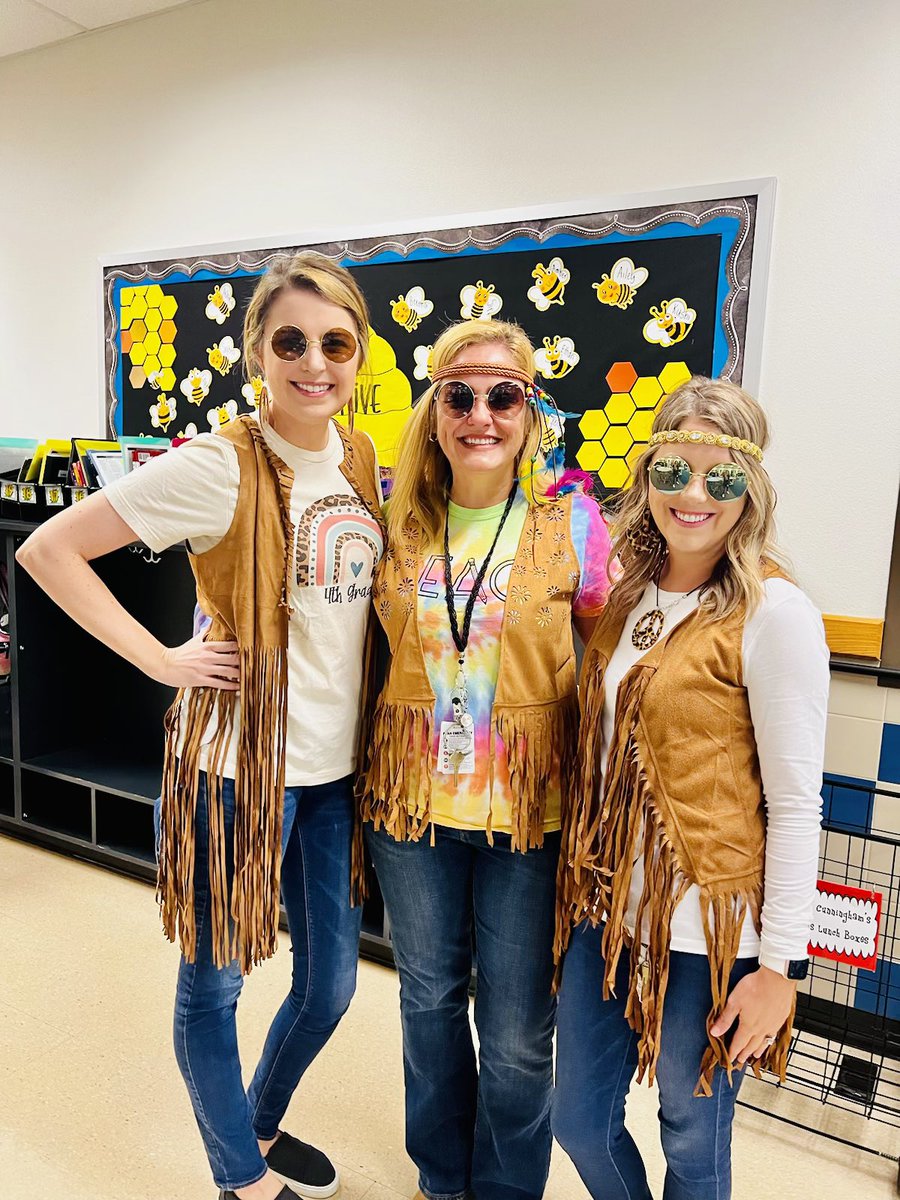 Cunningham_4th's tweet photo. Supreme 60s to celebrate the learning of the 1st nine weeks! @nicholsfrisco https://t.co/HgpvcmyWDQ