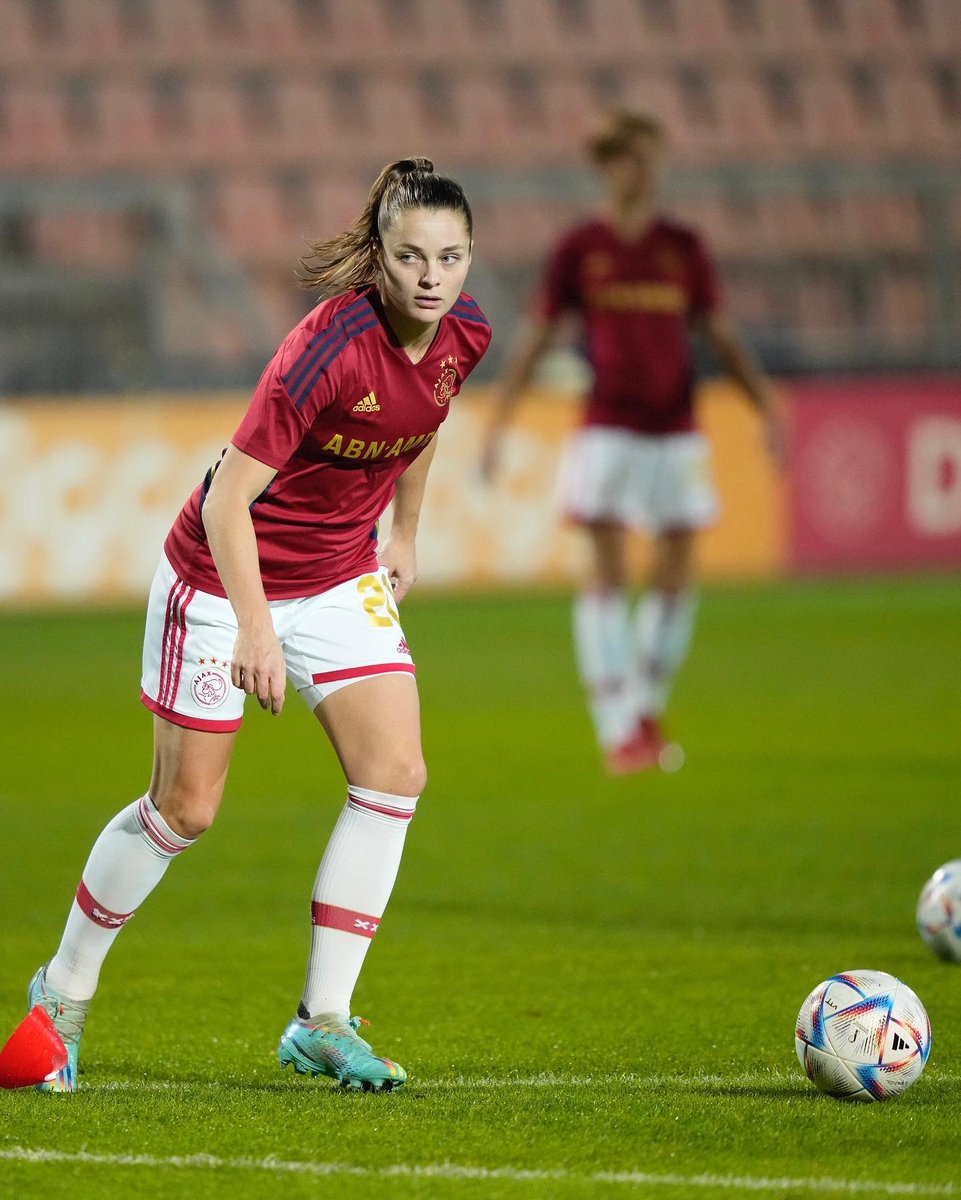 AjaxVrouwen's tweet photo. Eshly mode 🦅 https://t.co/Lh9gUo0kCo