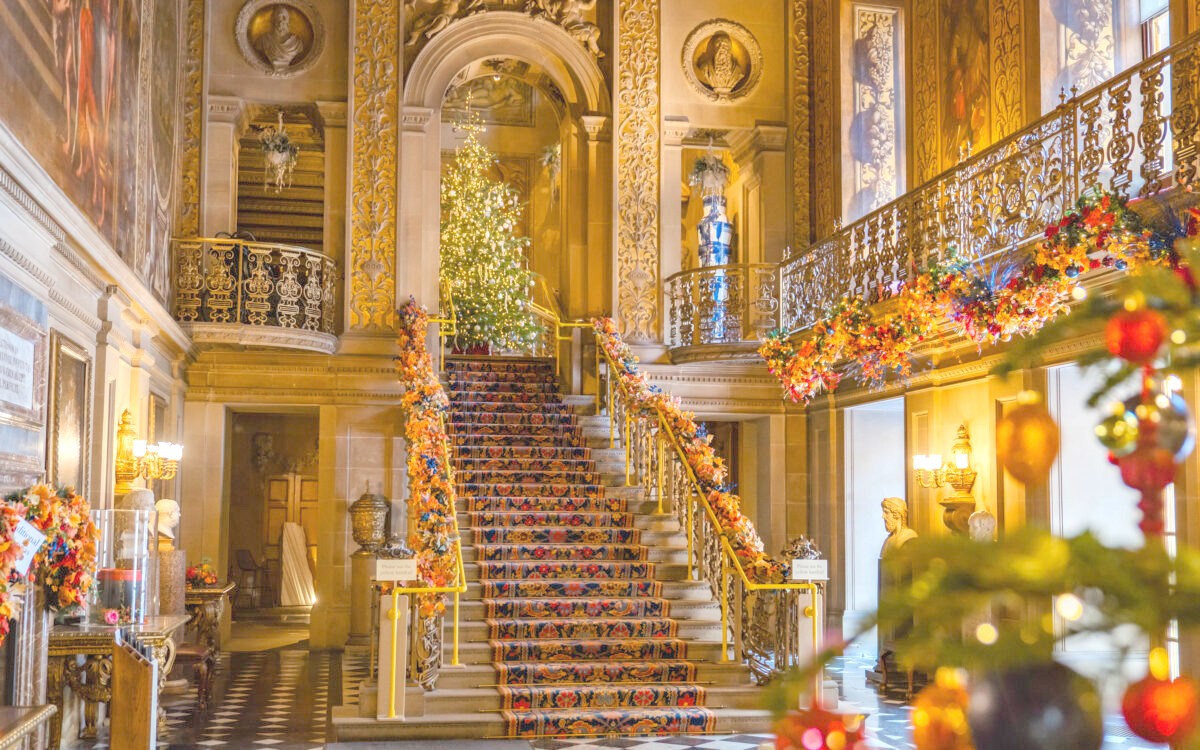 Chatsworth will close between 31st October and 4th November as it prepares for Christmas... but would you like a sneaky peak? As our guest during this period, we can offer you an exclusive tour to go behind the scenes and explore Chatsworth at Christmas. loom.ly/wuXSkzg