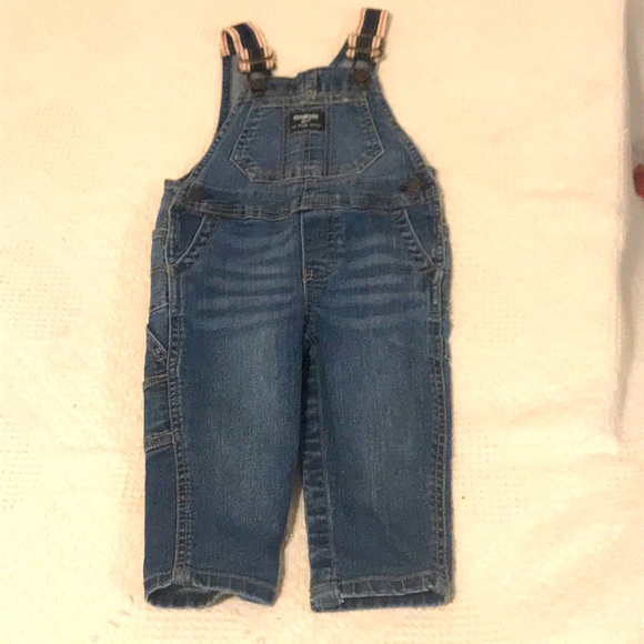 AtFinds's tweet photo. So good I had to share! Check out all the items I'm loving on @Poshmarkapp from @MaddyMB @Txtinner #poshmark #fashion #style #shopmycloset #oshkoshbgosh #colehaan #eesome: https://t.co/fDjxEn7D1y https://t.co/7flAwhLPVN