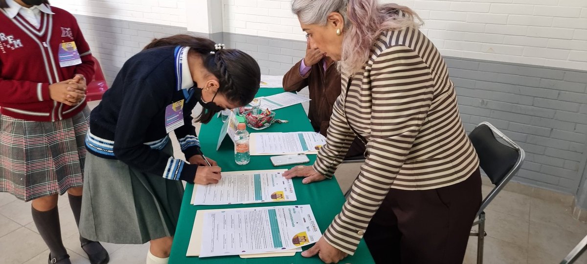 supervisionS098's tweet photo. Hoy se llevó a cabó la XVII Edición del Encuentro Parlamentario Mexiquense de Niñas, Niños y Adolescentes, felicitaciones a los participantes de la Zona S098 @TinocoGRogelio y @SEB_Edomex @SREBNeza https://t.co/XGaQQaFZUA
