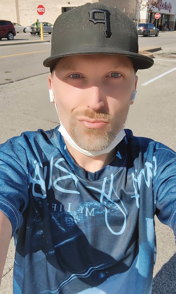 Illadelph_78's tweet image. I'm rocking my #MaryJBlige #MyLife25 T-shirt. I am digging it. #QueenOfHipHopSoul @maryjblige #Merch