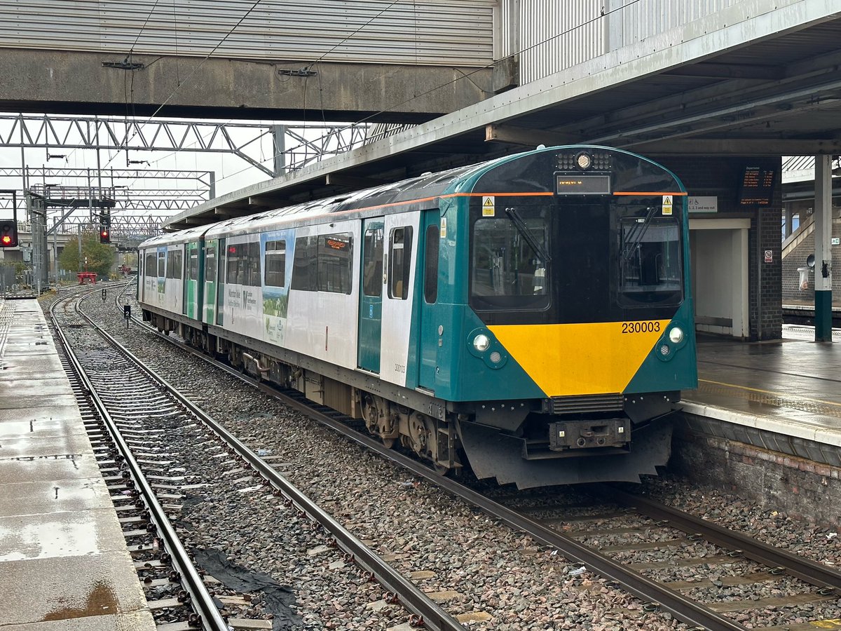 Lineside Images tweet media