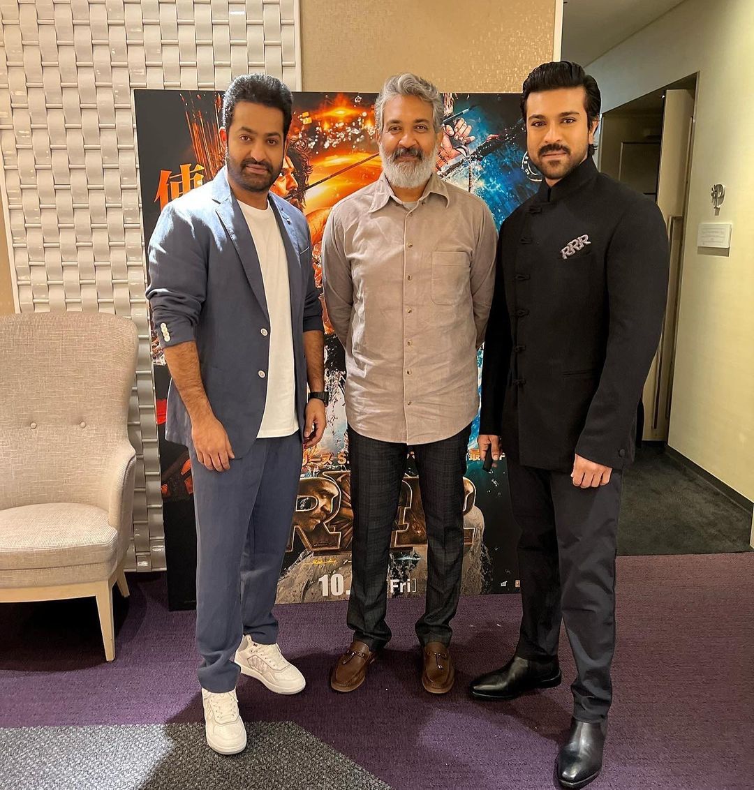 NotableFlicks's tweet photo. RRR 🔥🌊      
 @tarak9999 @AlwaysRamCharan @ssrajamouli 
#RRRJapanPremiere #RRRMovie https://t.co/ntUxrxHNSO