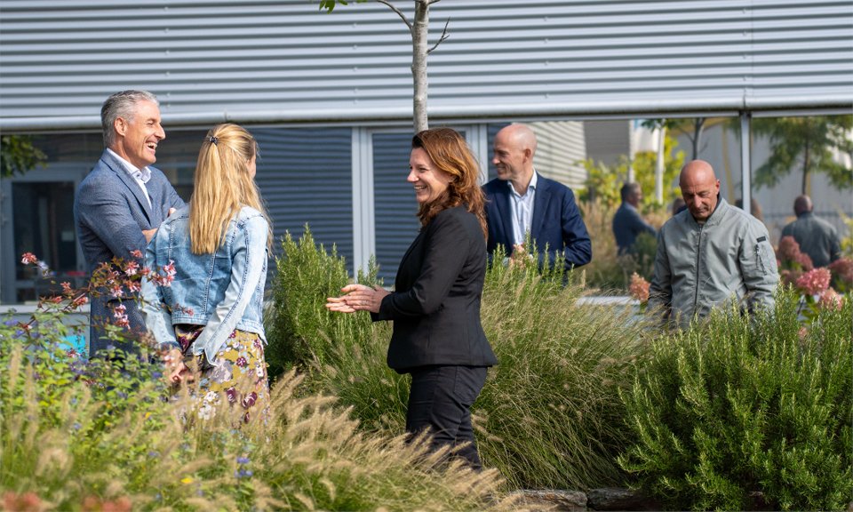 Mooi nieuws! Vandaag besloot de ministerraad om €26 miljoen toe te kennen aan het programma Werklandschappen van de Toekomst. Op naar een land met groene, gezonde en klimaatbestendige bedrijventerreinen! bit.ly/3z0ZskO
#nationaalgroeifonds #klimaatadaptatie #gezondheid