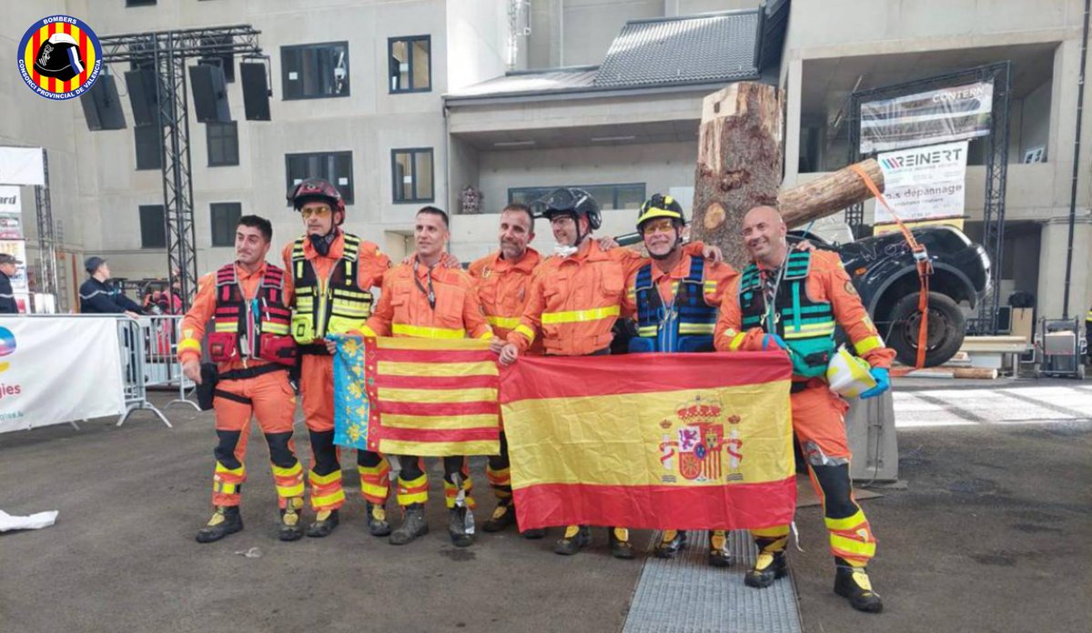 BombersValencia's tweet photo. 🦇El @valenciacf ha convidat al nostre equip guanyador del Mundial d'Excarceració de Bombers a realitzar el servei d'honor en el partit d'este dissabte del Valencia CF-@RCD_Mallorca de @LaLiga

🕢 22 oct. 18:30 h

⚽️🧑‍🚒Gràcies per esta experiència! Serà un honor, allí estarem! 👍🏽 https://t.co/vzSzqfkNkn