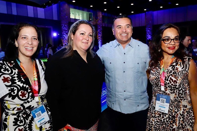 RenanBarrera's tweet photo. ¡Para #Mérida el momento es ahora! 

Seguimos con las actividades de la Convención Nacional CANACINTRA 2022 y agradezco la invitación para ofrecer la Ponencia “Mérida, Momento y Oportunidad” en donde resalté las ventajas competitivas de nuestra ciudad como seguridad… (1/2) https://t.co/fv56BwMYjc