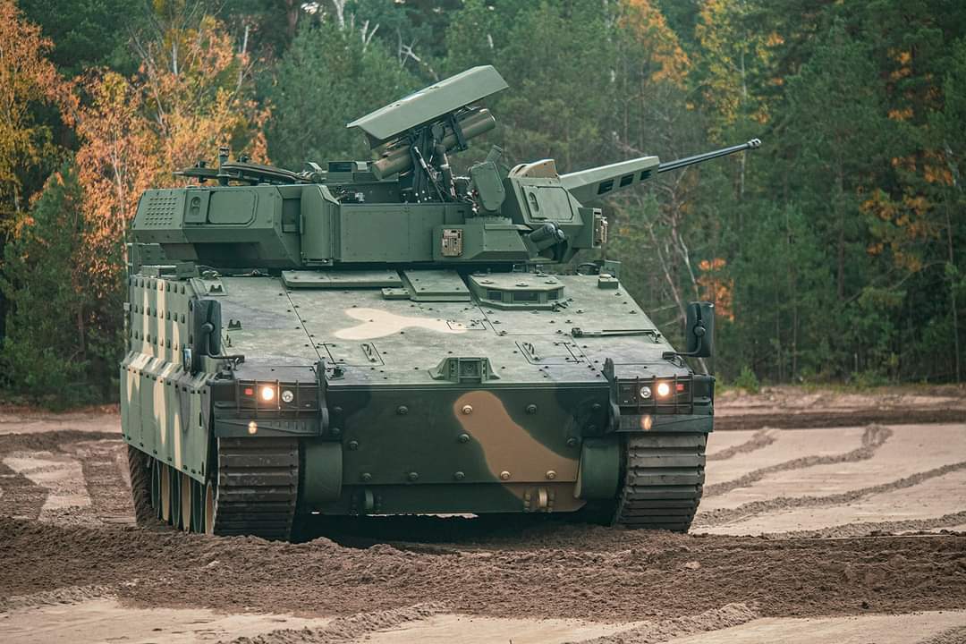 #Polonia, evalúa el IFV #AS21 en Nowa Deba.
🇵🇱💥
#Poland #Guerra #Ucrania #Ukraine #Armor #ARMOR  #Equipomilitar #Warzone #militaryphoto #Wars #War #militarypics #History #WWIII #WW3 #Soldier #Sildiers #Weapons #Warrior #BlackAdam