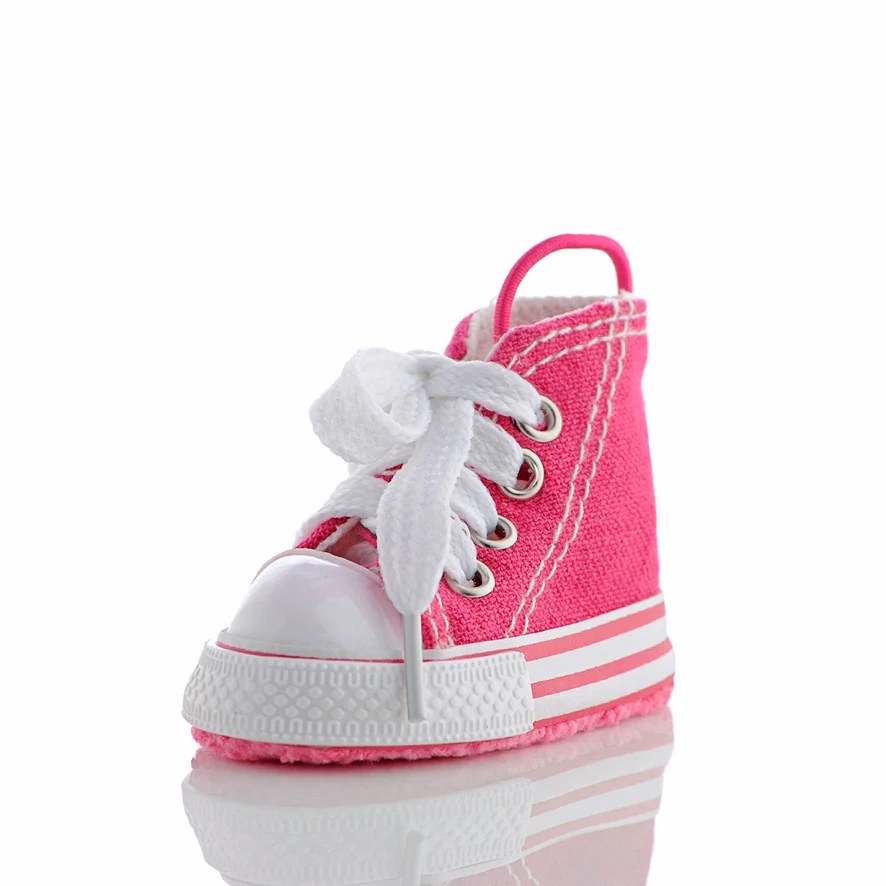 Check out this cute miniature version of the popular canvas hightop shoe with a FreshandWipe twist. 😍
.
.
.
#FreshAndWipe #AirFresheners #AirFreshener #CarAirFreshener #CarAirFresheners #CarAccessories